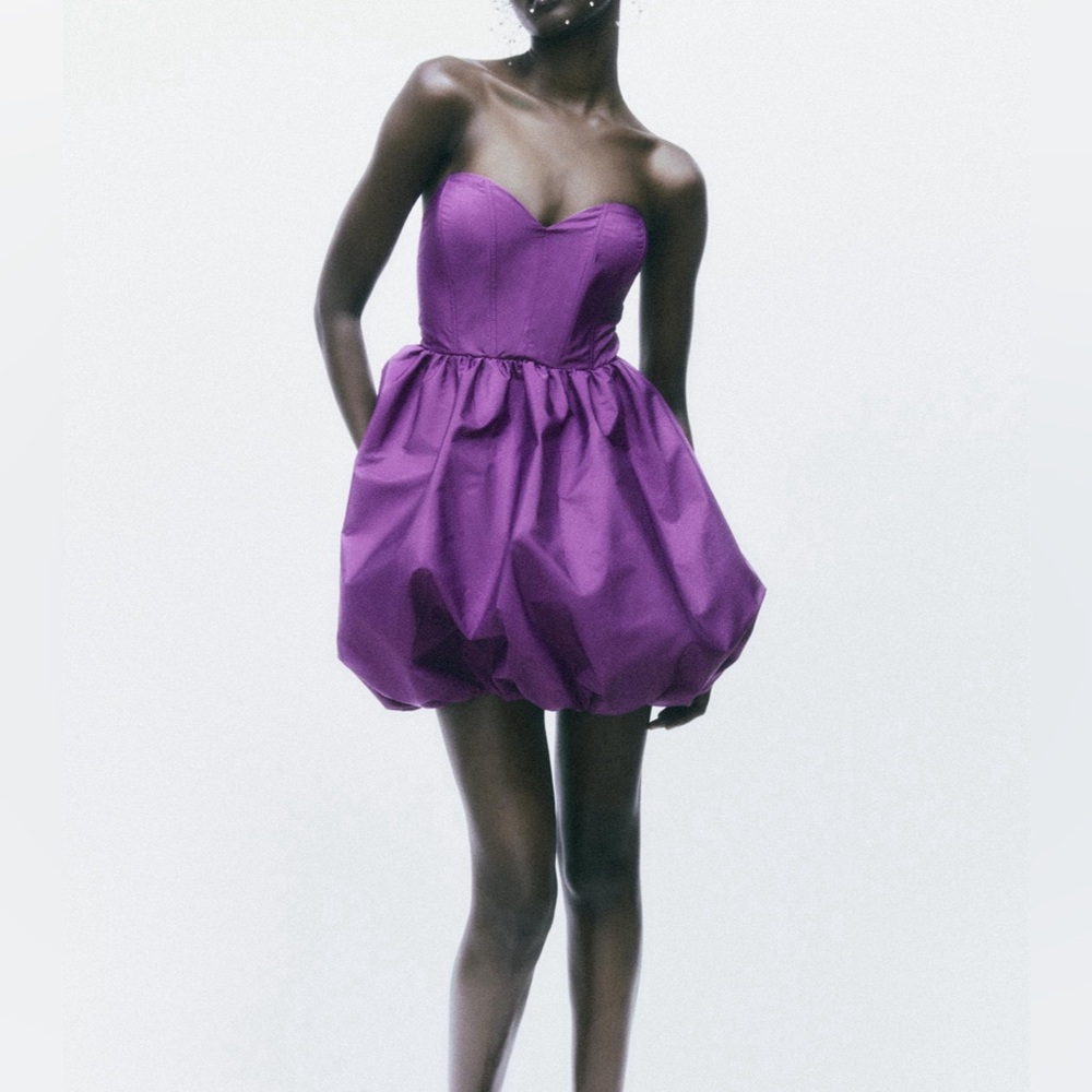 Zara purple mini strapless dress. Size XS. Voluminous. Like new